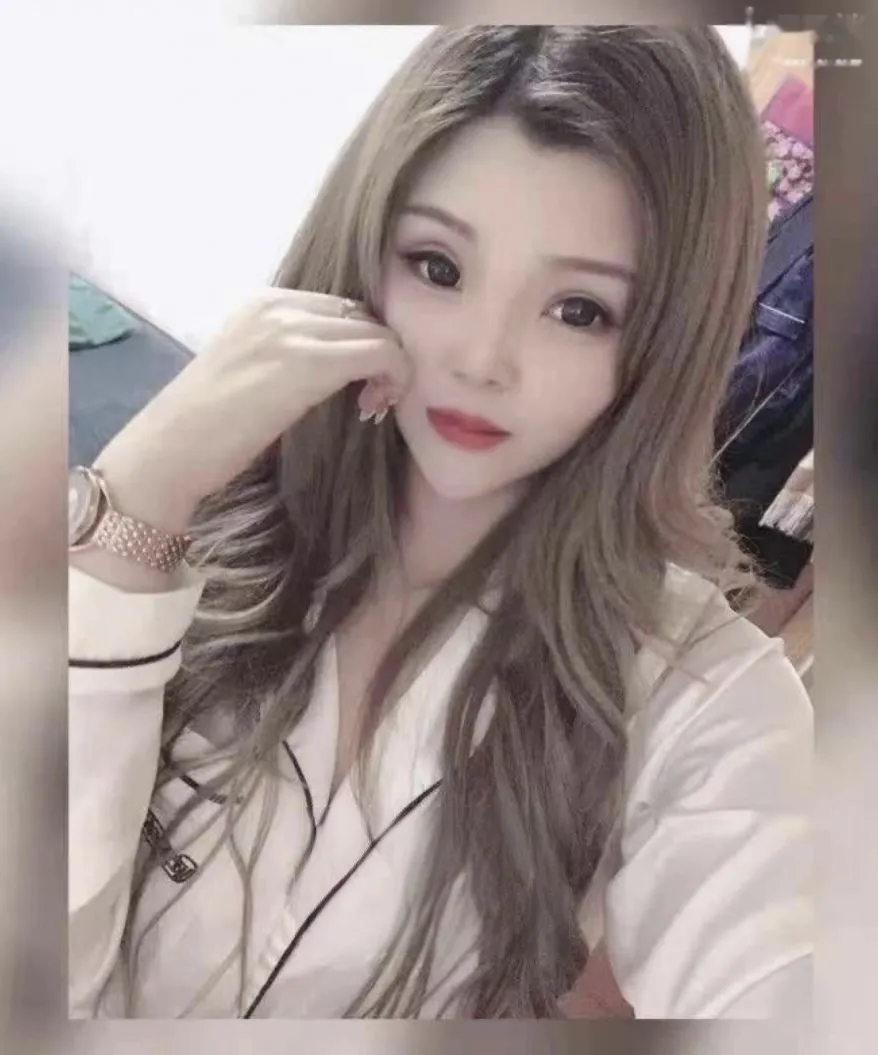 少妇级别的吧应该