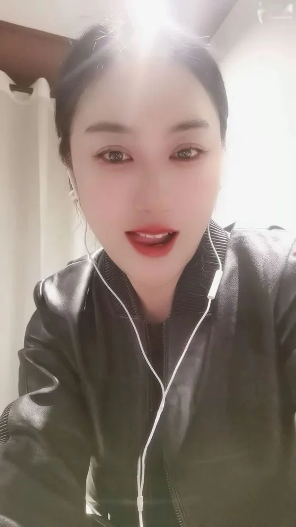个人做的中项小妹，熟妇类型