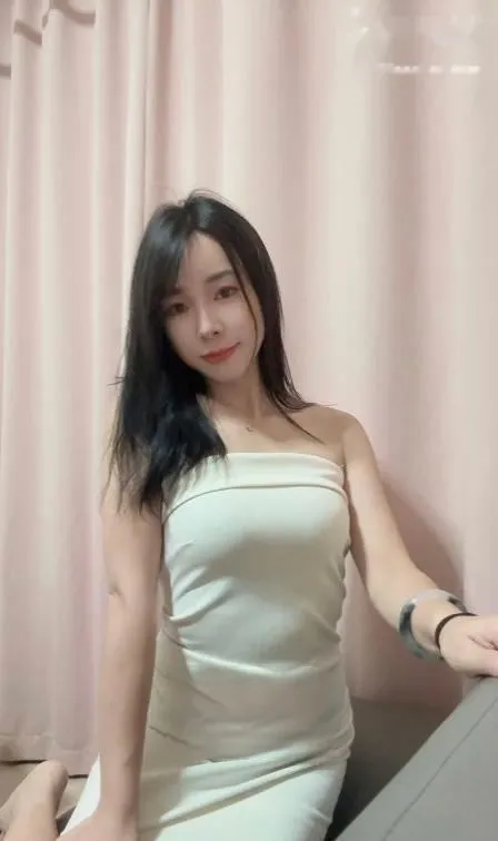 滨江身材苗条希希