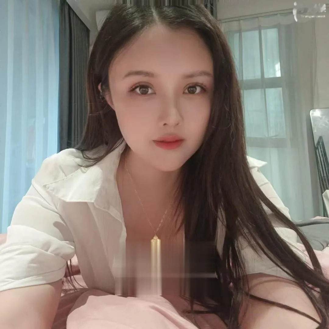 西乡美乳李一桐