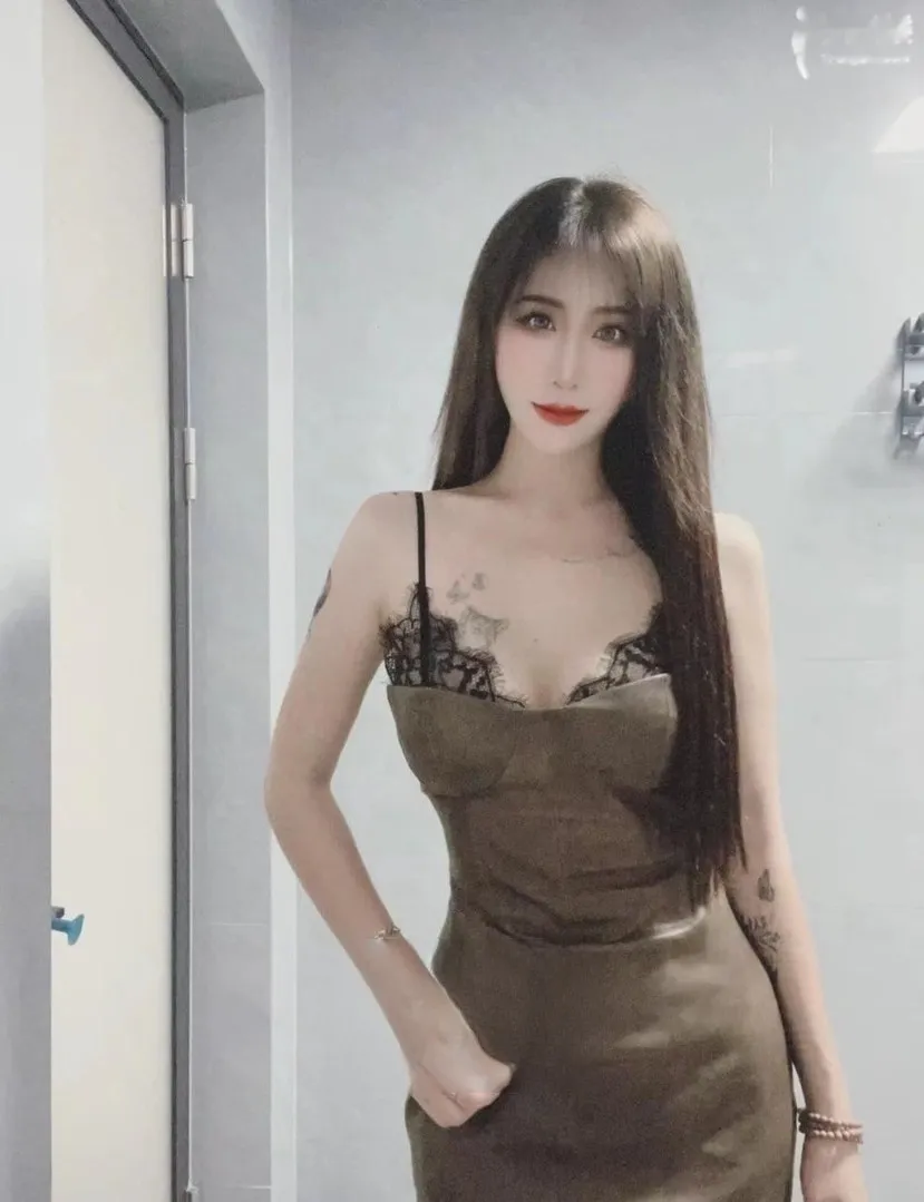 温柔媚娘身材好