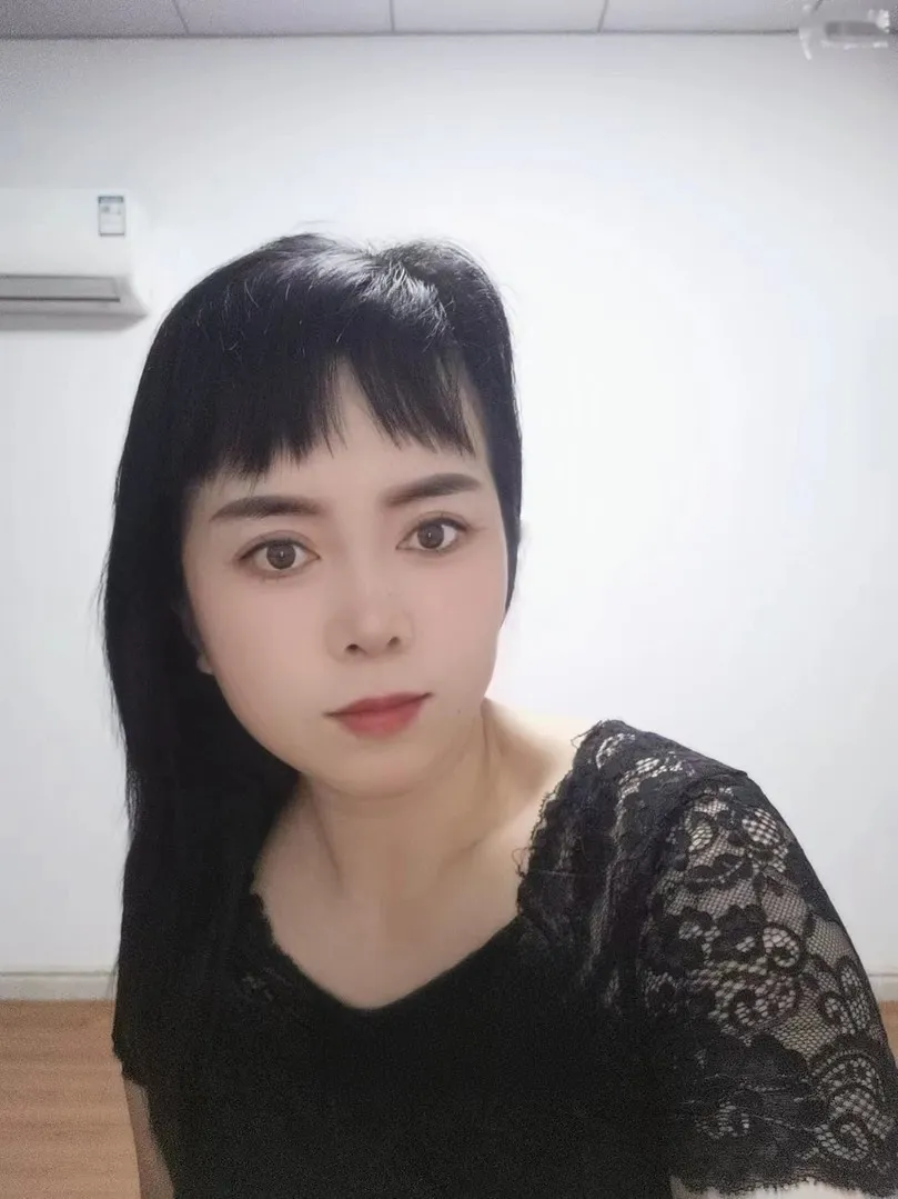 自聊自做的涵涵