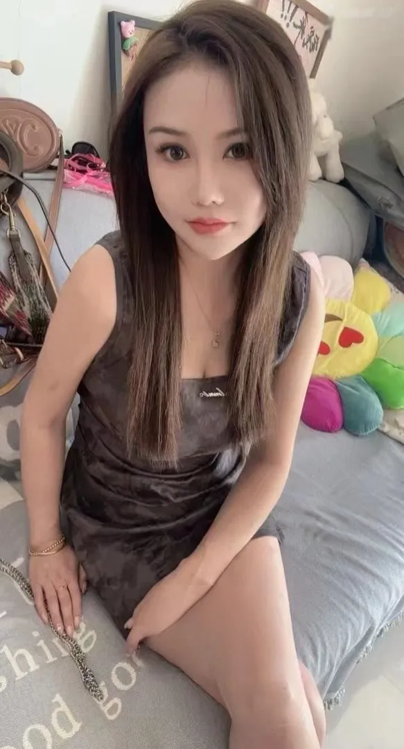 天津新人翘臀佳丽