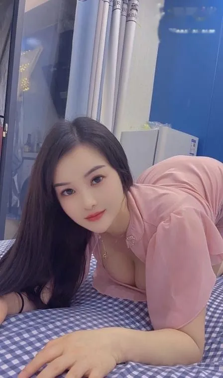 奶大丰润犹存樱桃小嘴姐姐