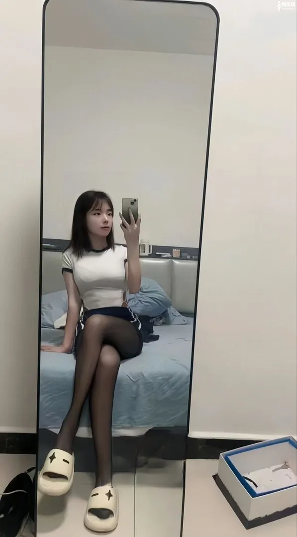 N刷莹宝妹子