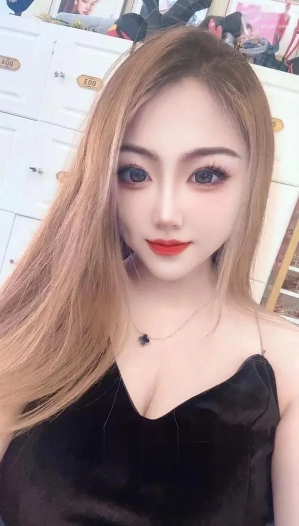 离异丝袜美腿美女
