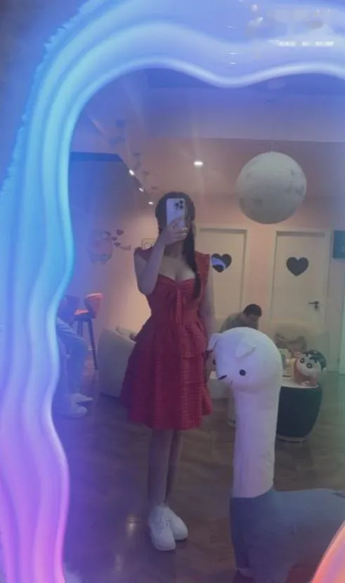 一流水啵啵身材的女孩 