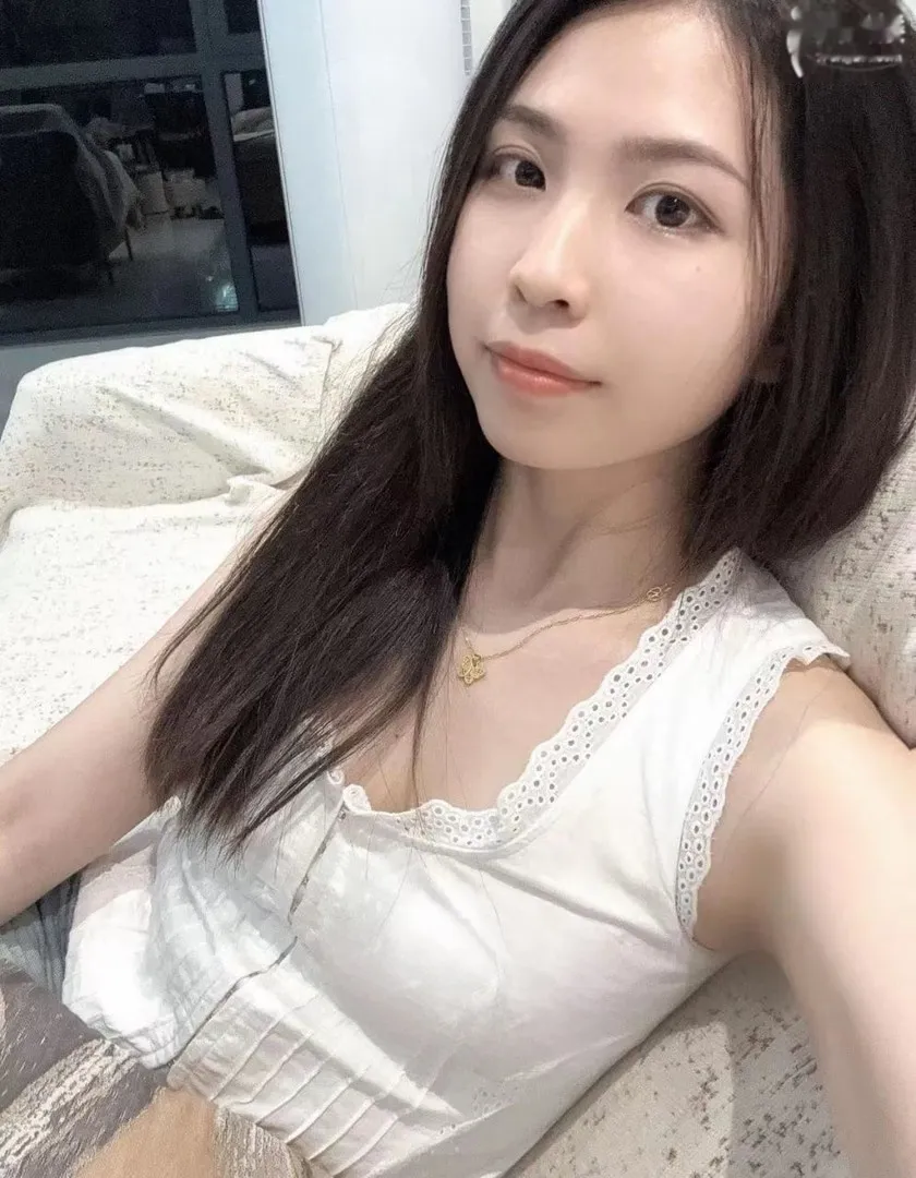 乖巧个人小妹妹