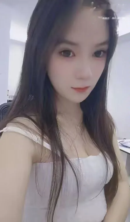 刚下海萝莉音御姐身材脾气很好的一个小姐姐
