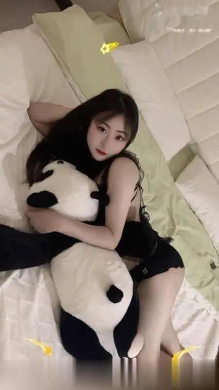 朝阳性感嫩妹