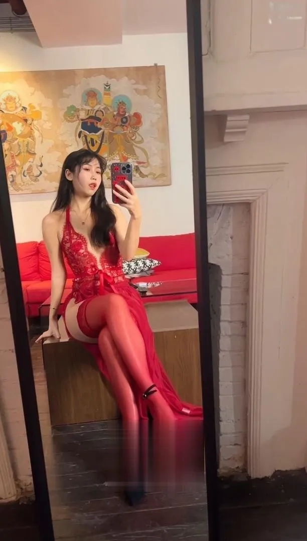 南湖火辣性感妹妹