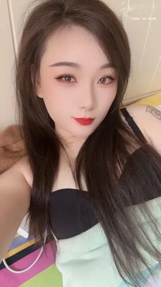 龙华性感小骚货