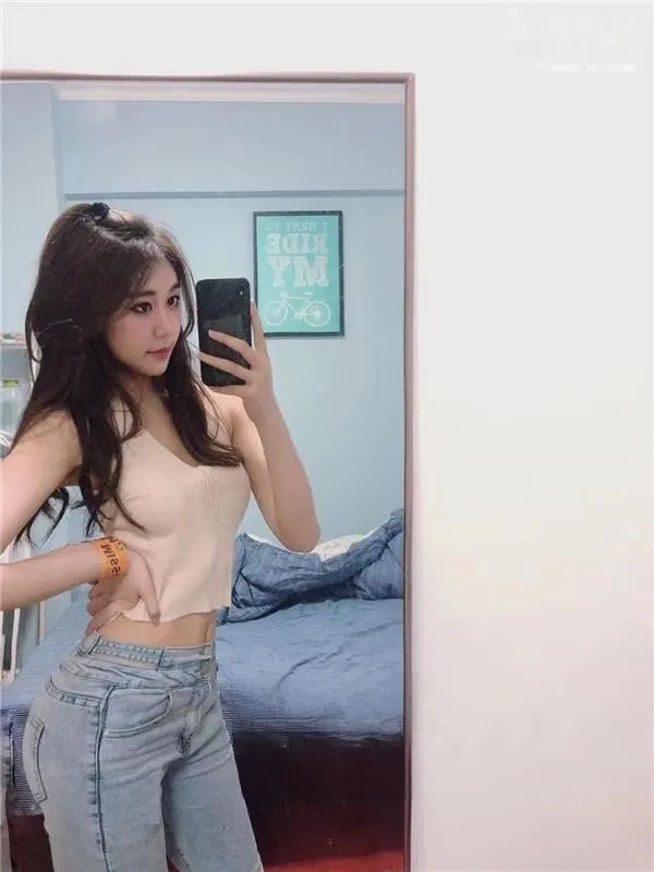 温柔清纯邻家女孩