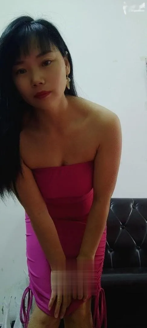 性价比骚少妇