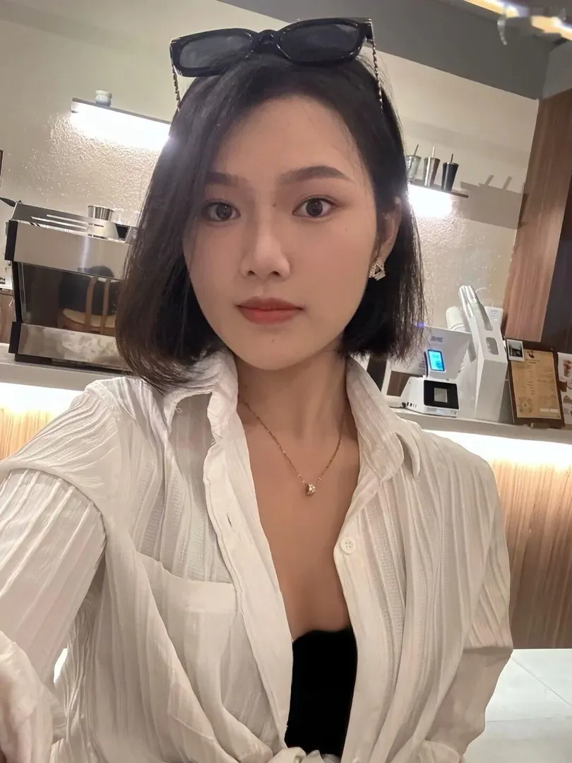 后入汁水泛滥小骚B