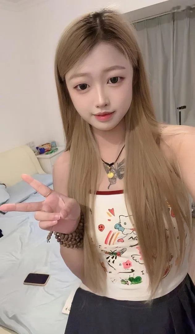 中山公园纹身小妹