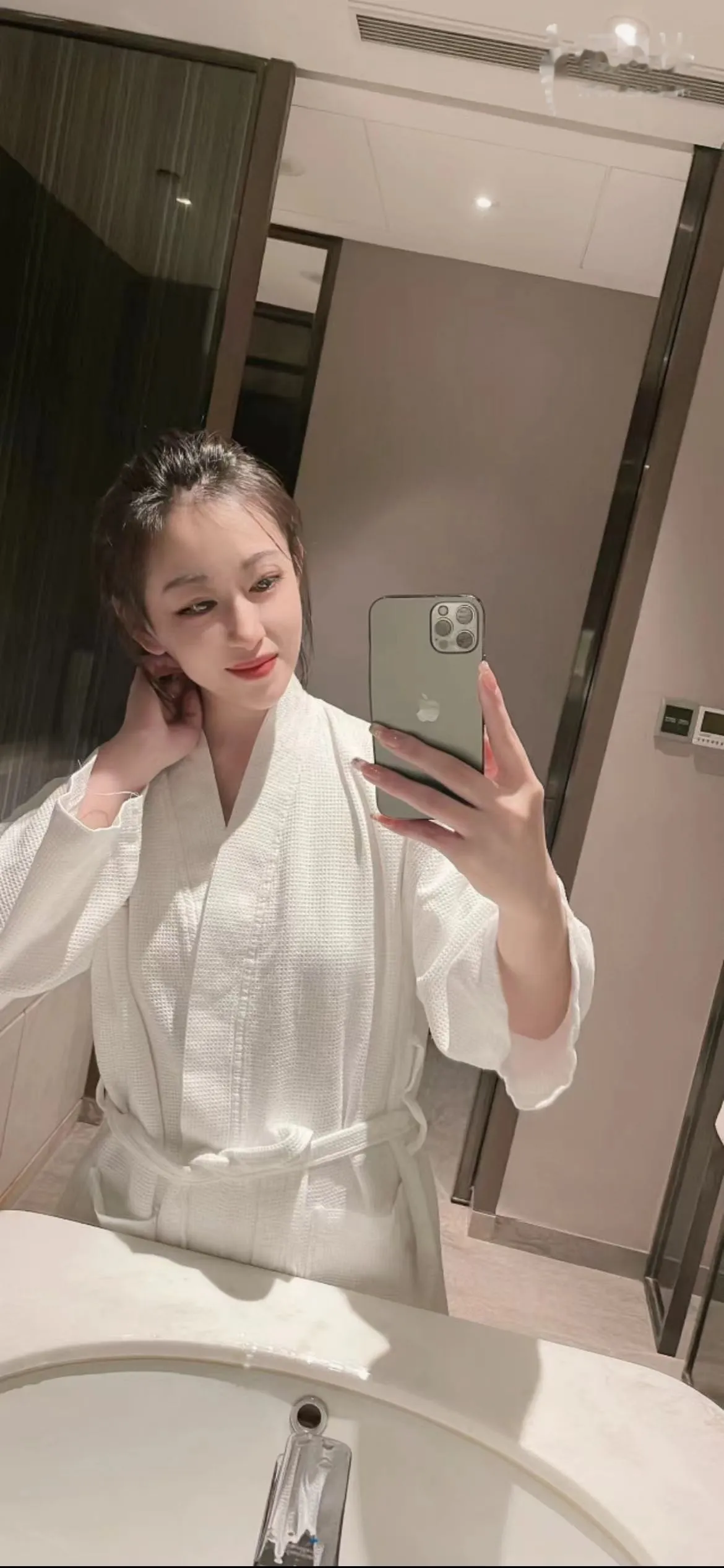 李爽