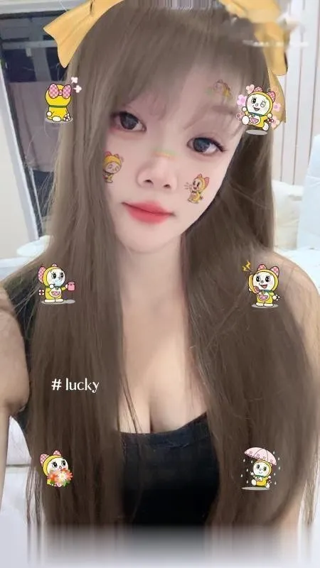 美腿样样有的小嫩妹制服诱惑