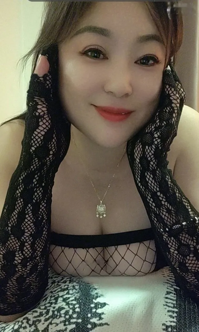 微胖小坦克少妇