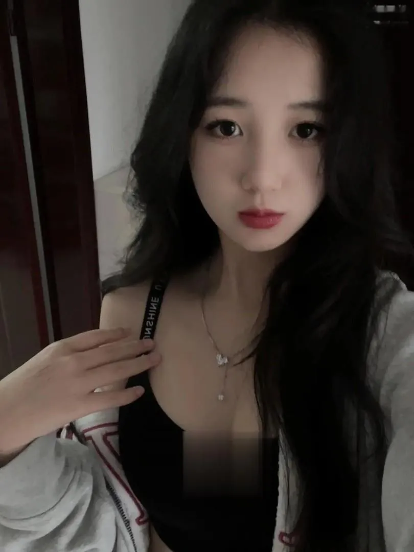 莞式服务长腿兼职小姐姐