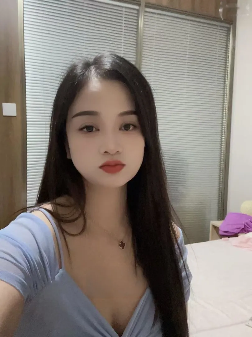 御姐芳芳