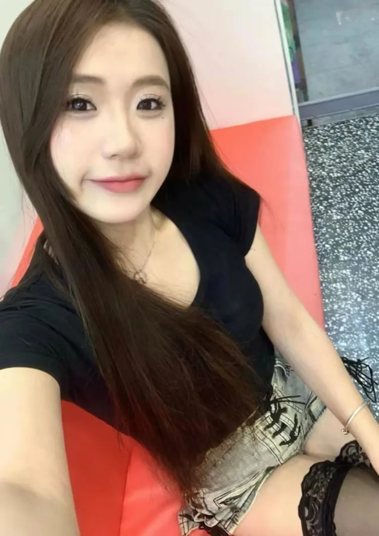 宝安白嫩风骚欲女