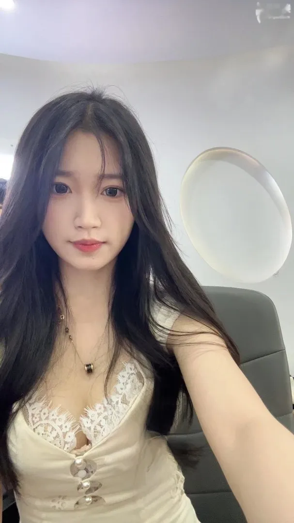 北京辣妹子，上好的炮架子，喷水如撒尿，好比水龙头