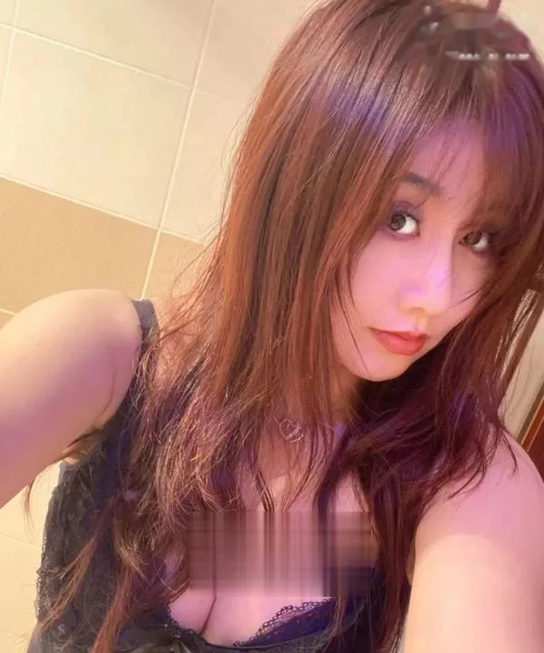 这少妇很听话