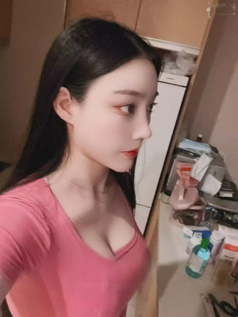 南开大长腿御姐的身材