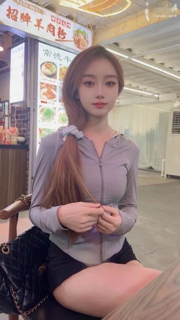 纯欲小姐姐紫薇