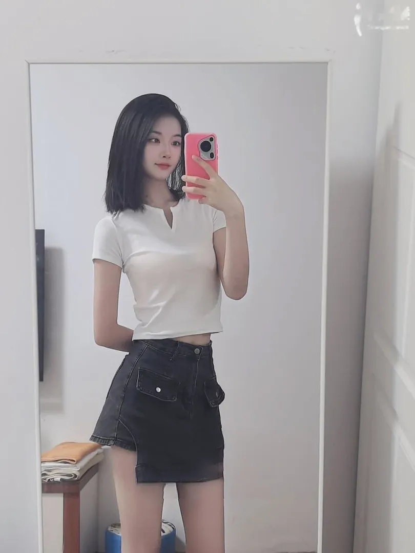 清纯长腿女神小美