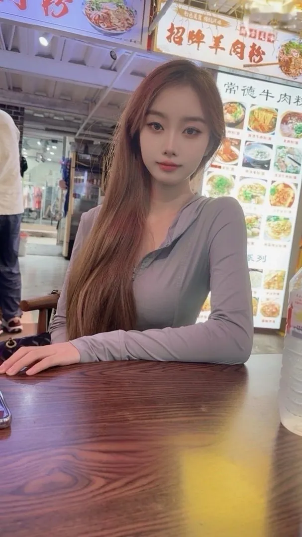 纯欲小姐姐紫薇