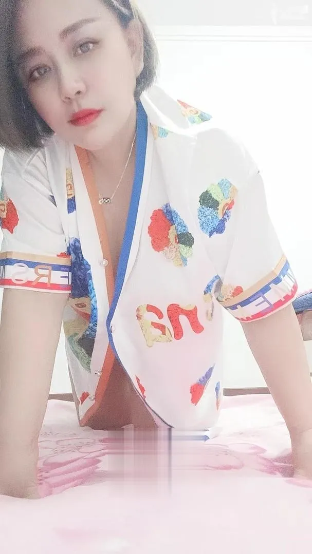 铁西翘臀少妇