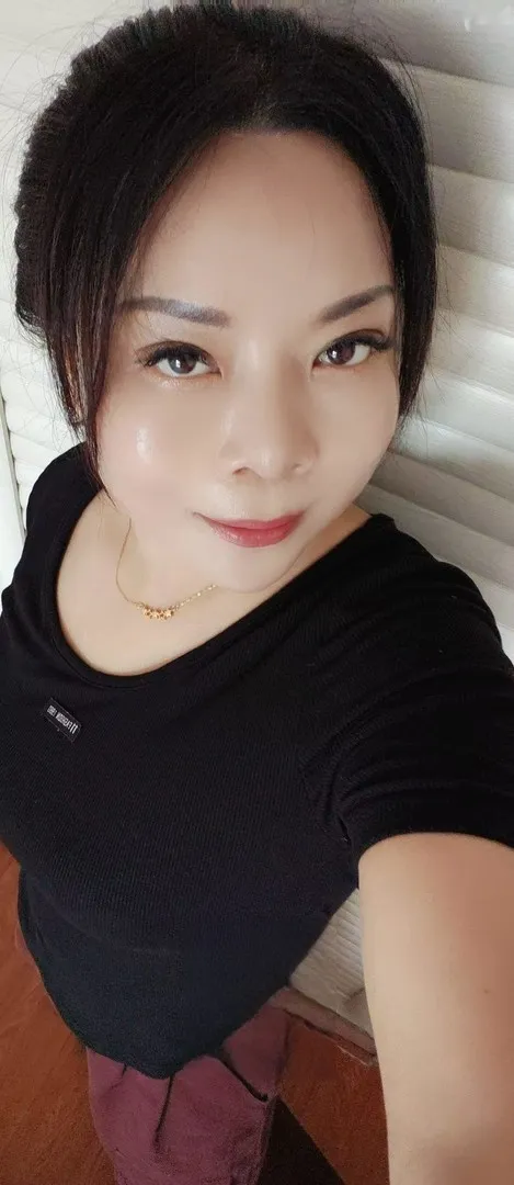汉阳火车站大奶熟女