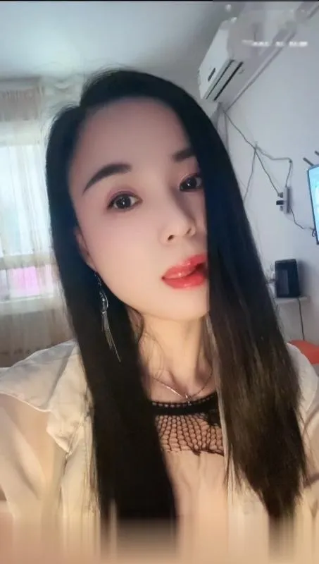 风骚高冷御姐腿长奶大水多