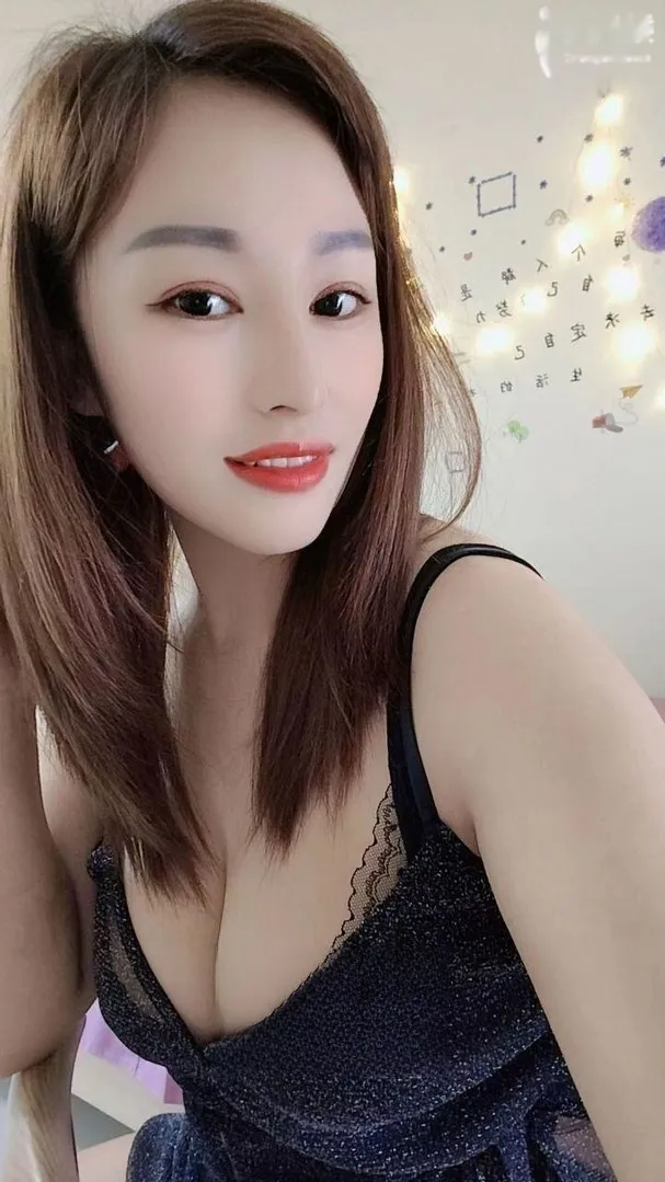 身材很好的小少妇