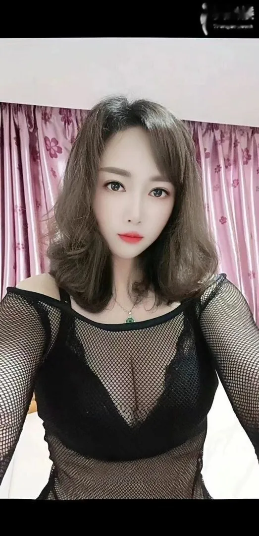 微胖天花板丽丽