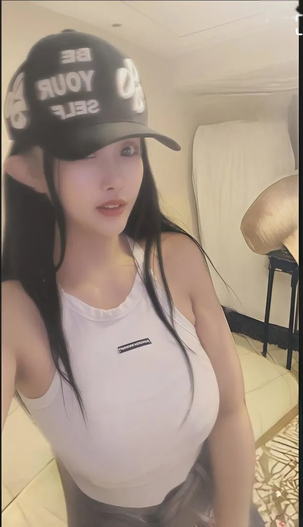 白嫩马达臀