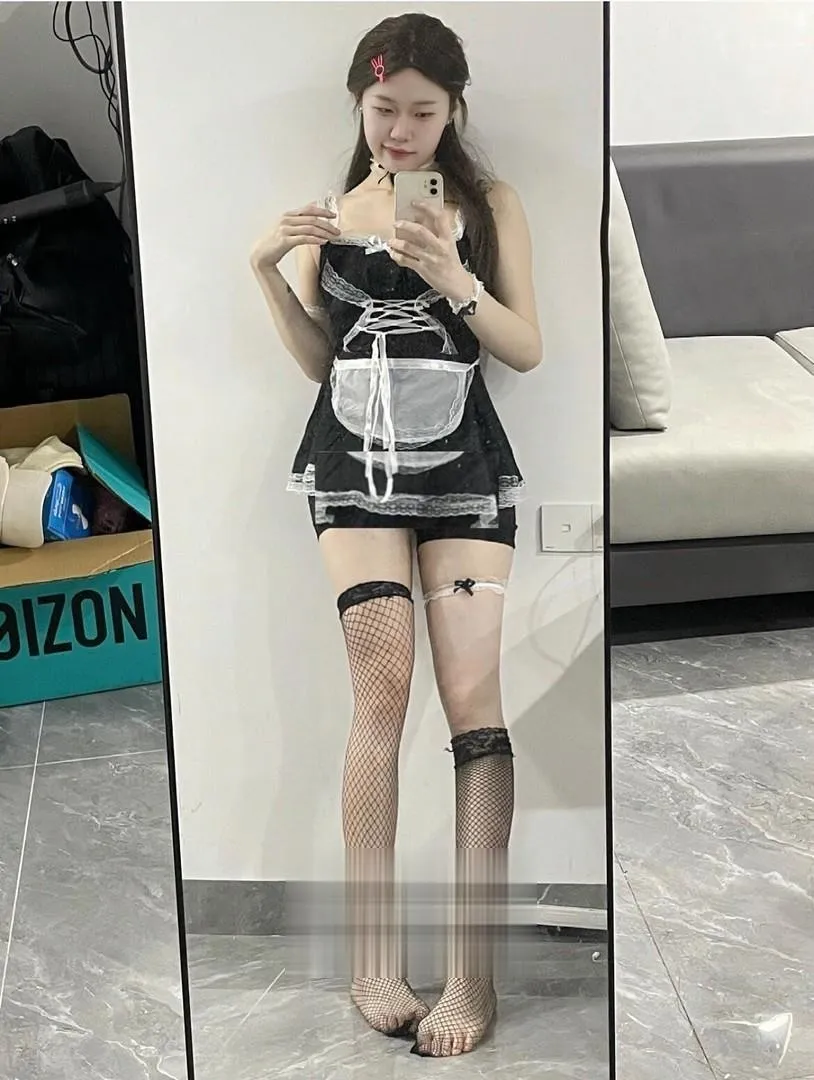 制服小女仆