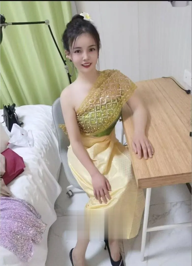 性感美乳小叶