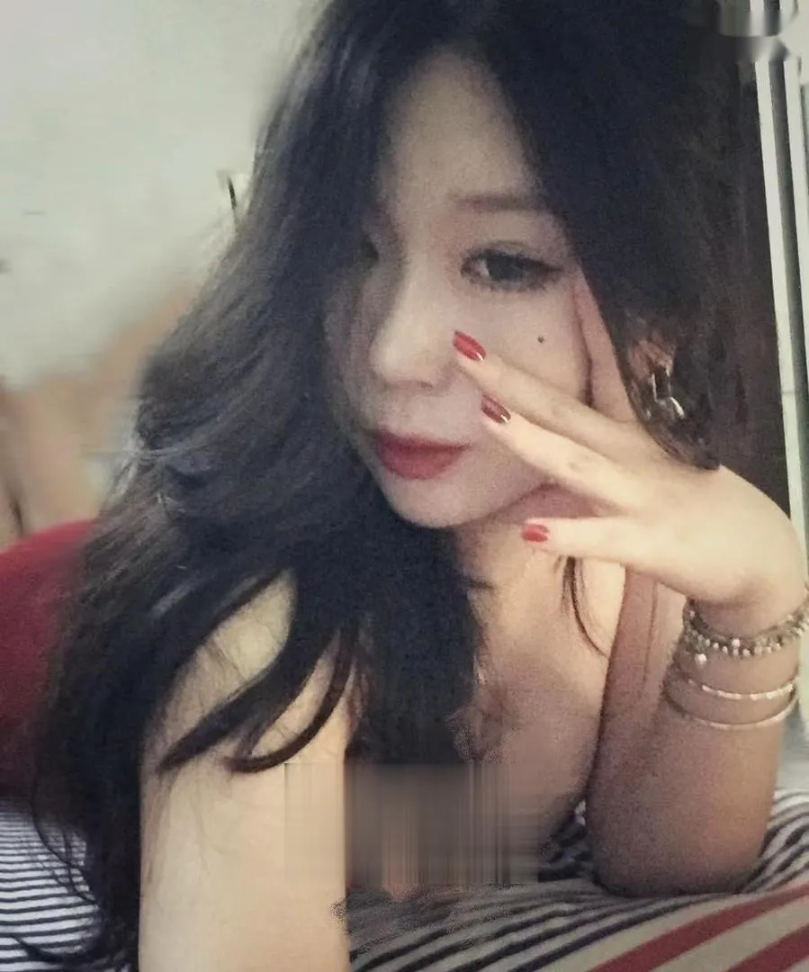 瑞安水多骚货鲍鱼B