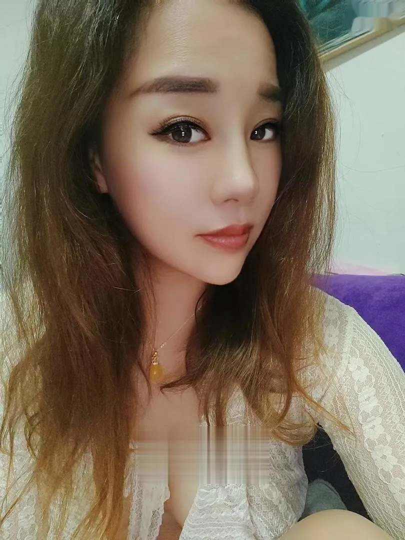 制服御姐玥儿老师