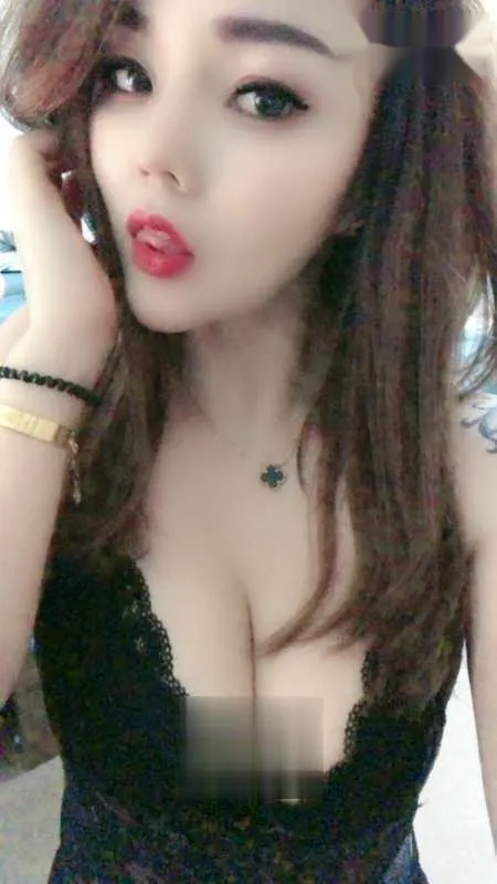 身材极品嫩制服诱惑