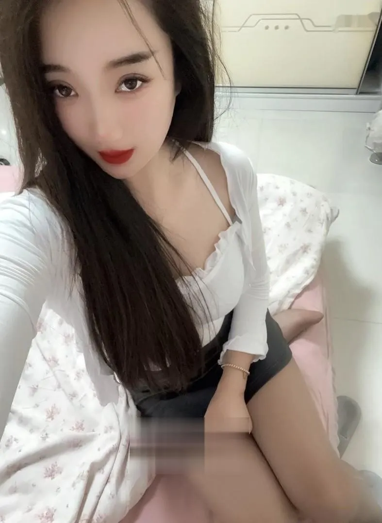 极品高挑妹子身材颜值满分