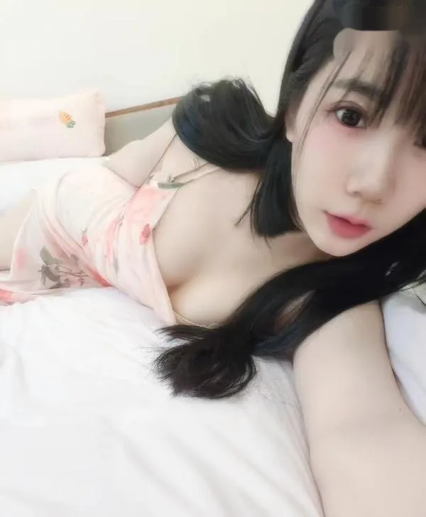 热情女人舒服