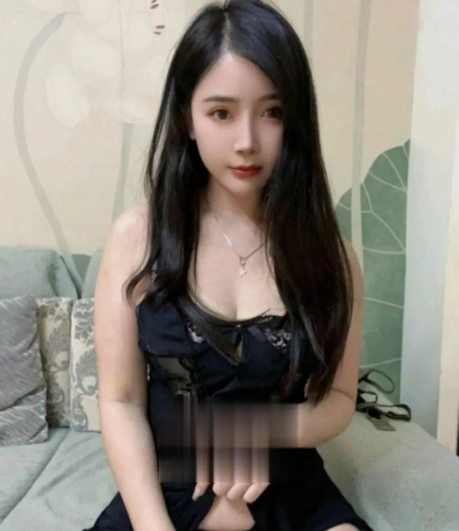 蜜桃臀性感御姐