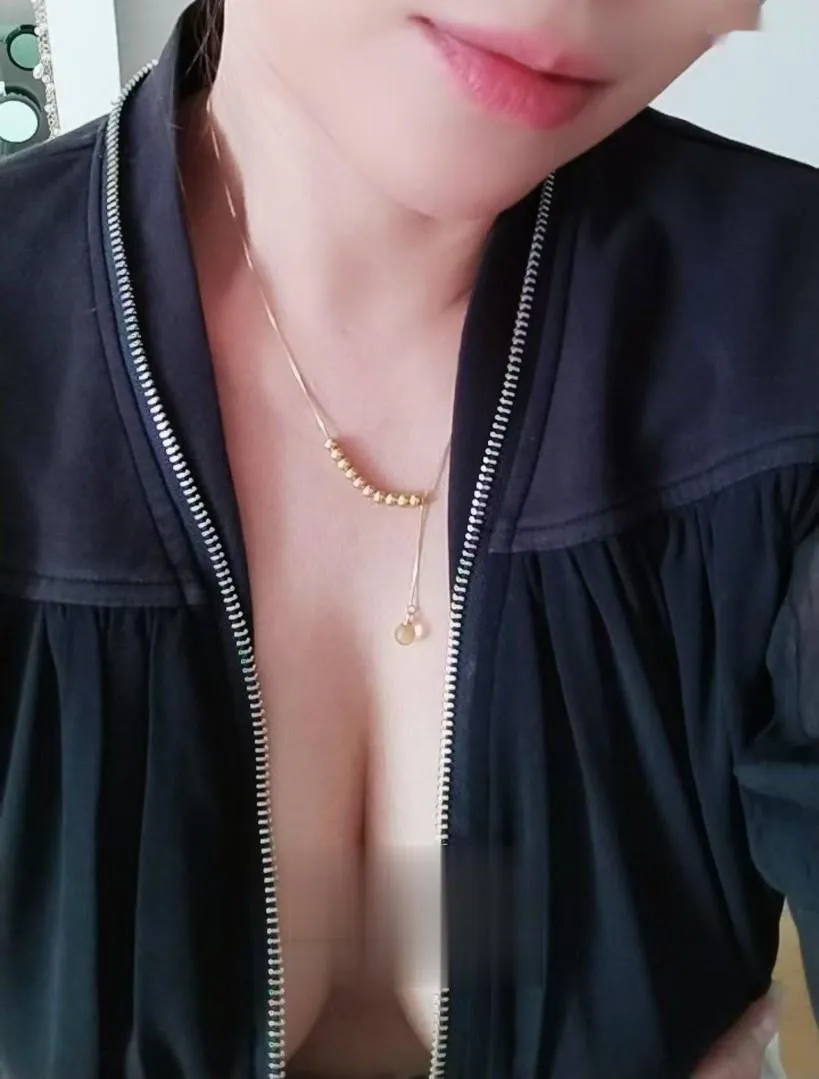 新街口服务型芳姐
