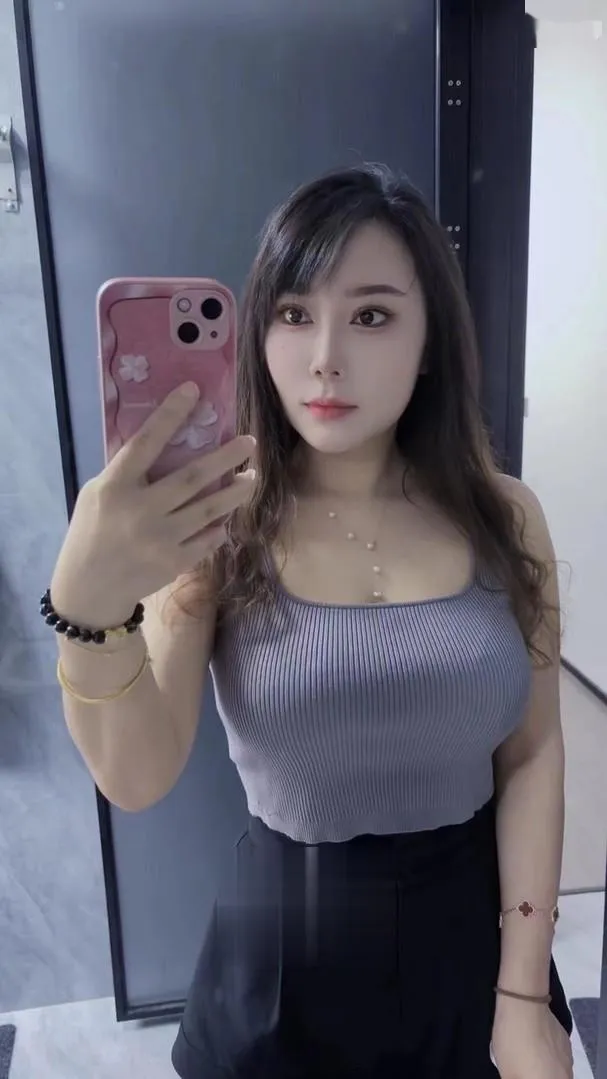 小姐姐极品身材丰满比较年轻可以约