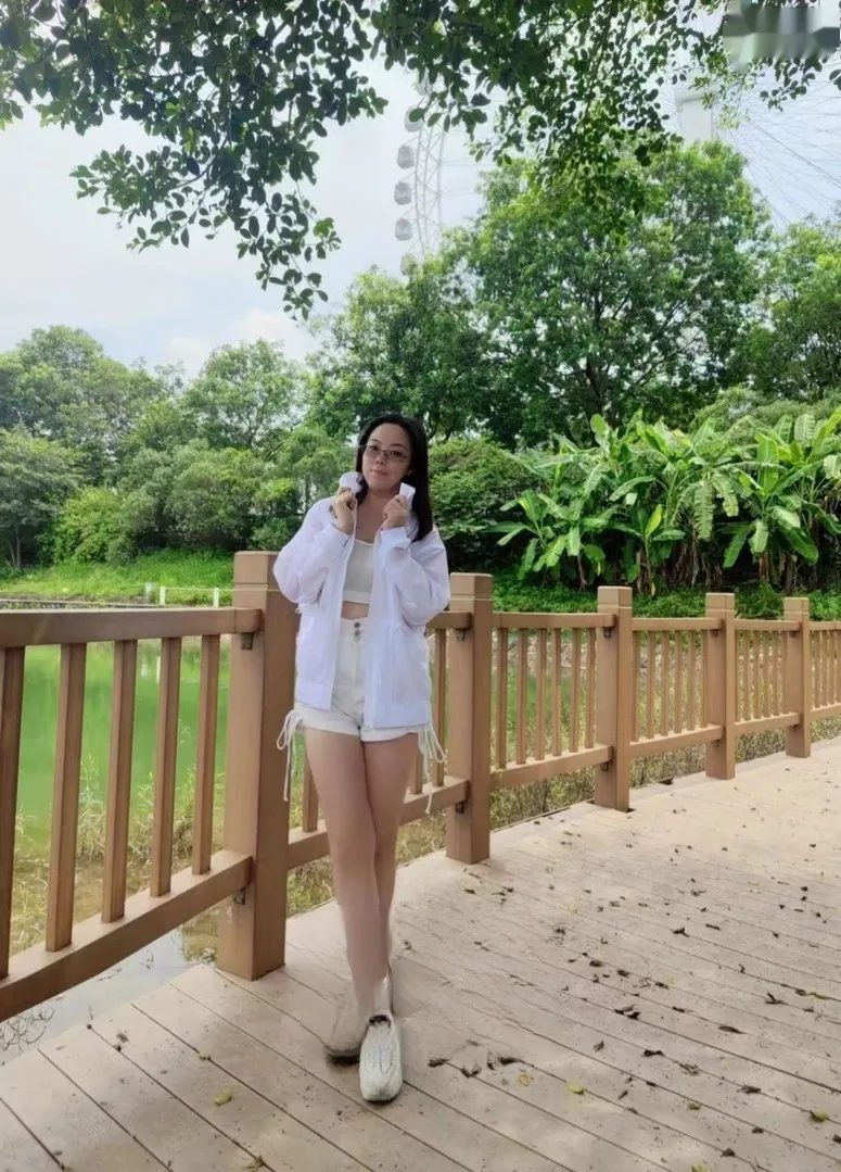 反食风骚大胸少妇丹丹
