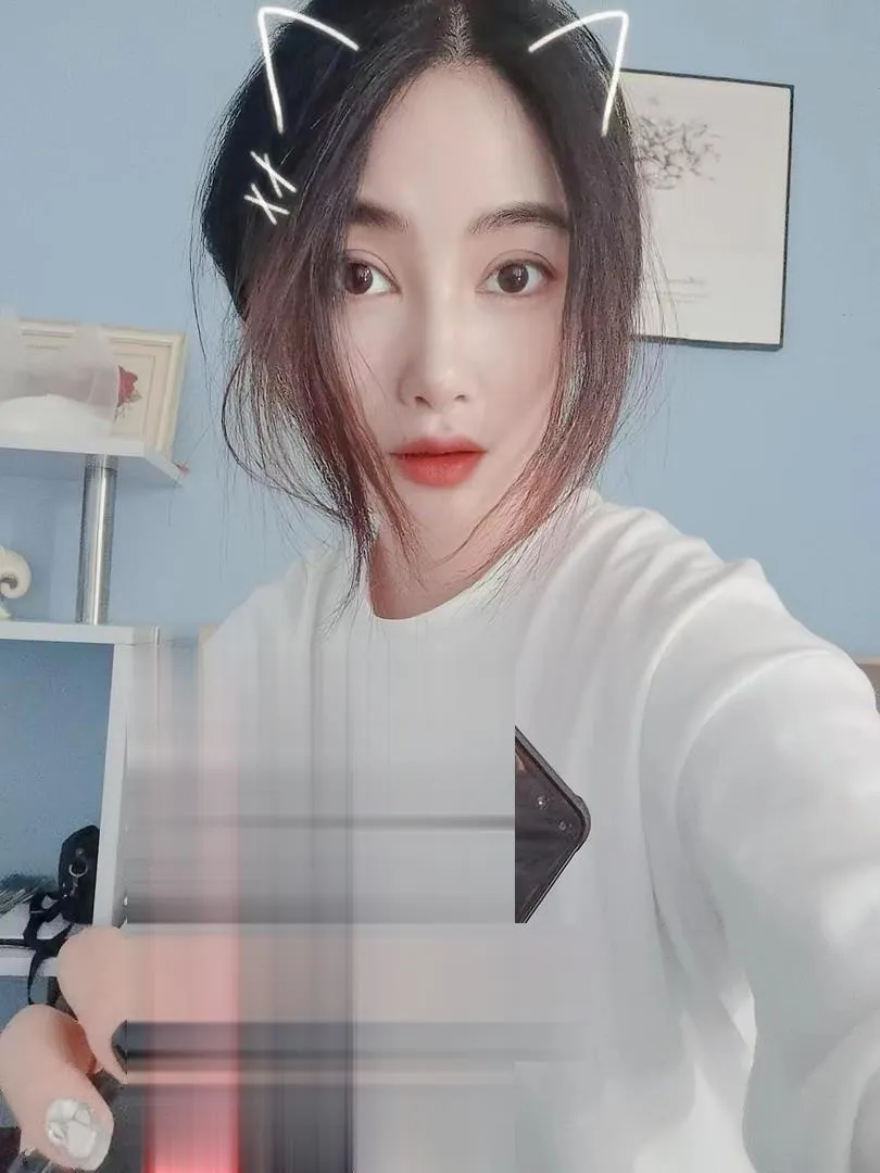 蜜桃臀娜娜
